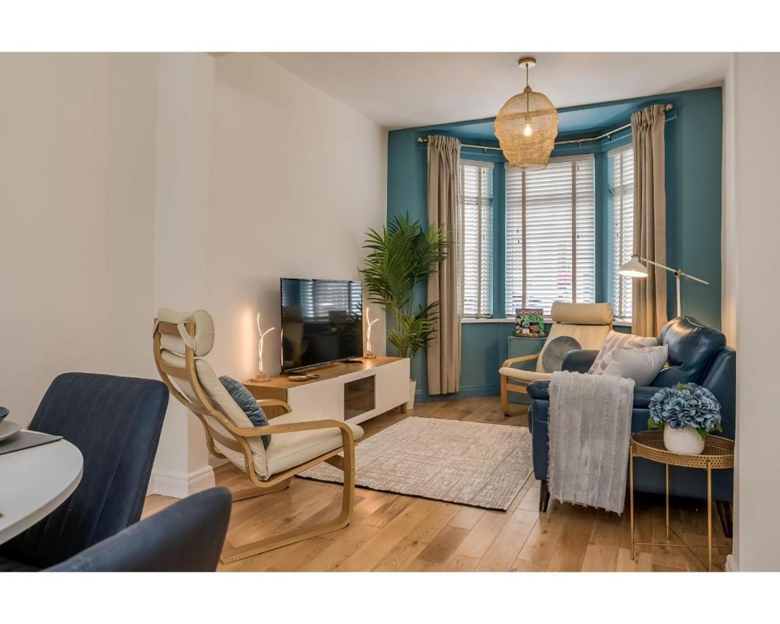 Central Belfast Apartments Chic Luxe R&R Екстериор снимка