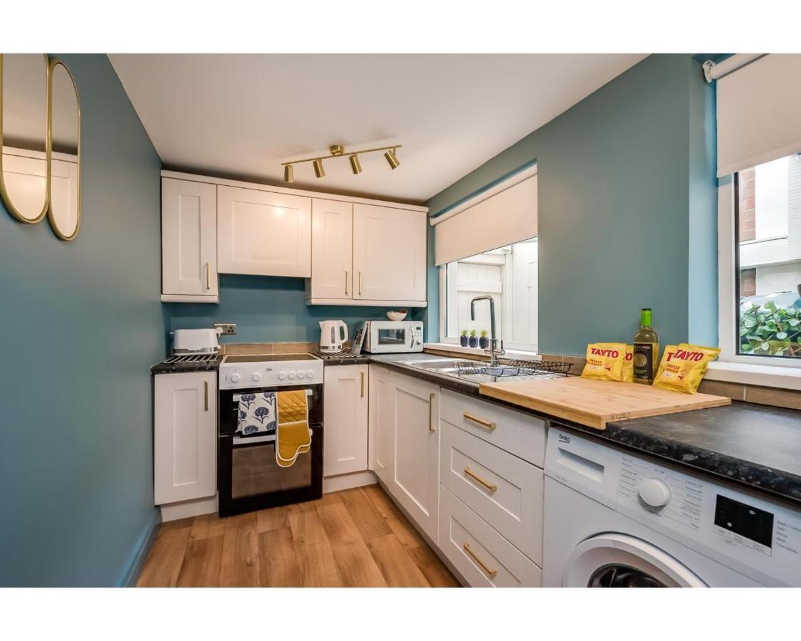 Central Belfast Apartments Chic Luxe R&R Екстериор снимка