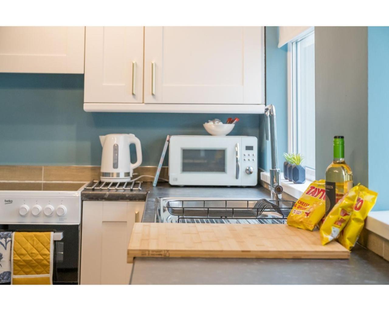 Central Belfast Apartments Chic Luxe R&R Екстериор снимка