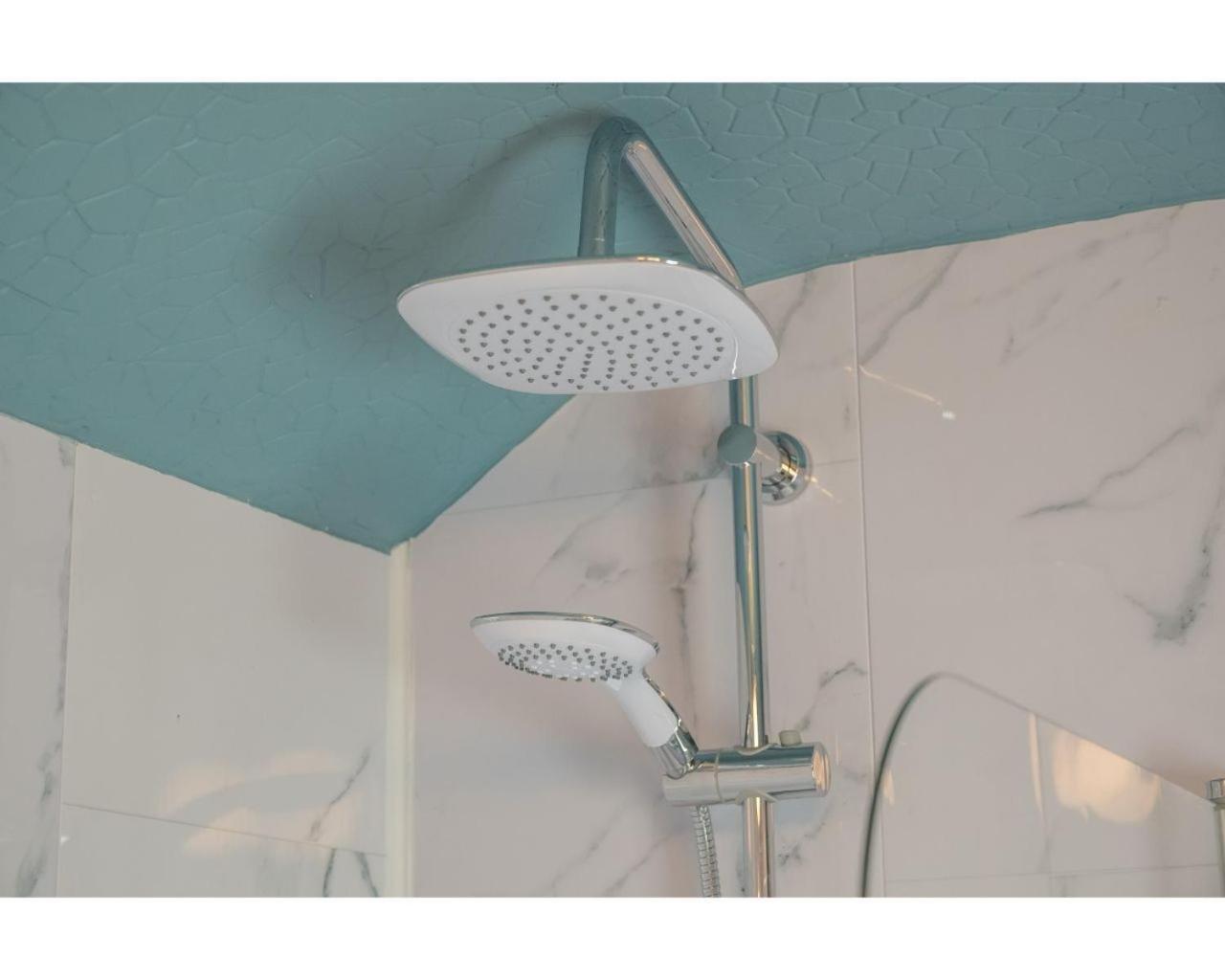 Central Belfast Apartments Chic Luxe R&R Стая снимка