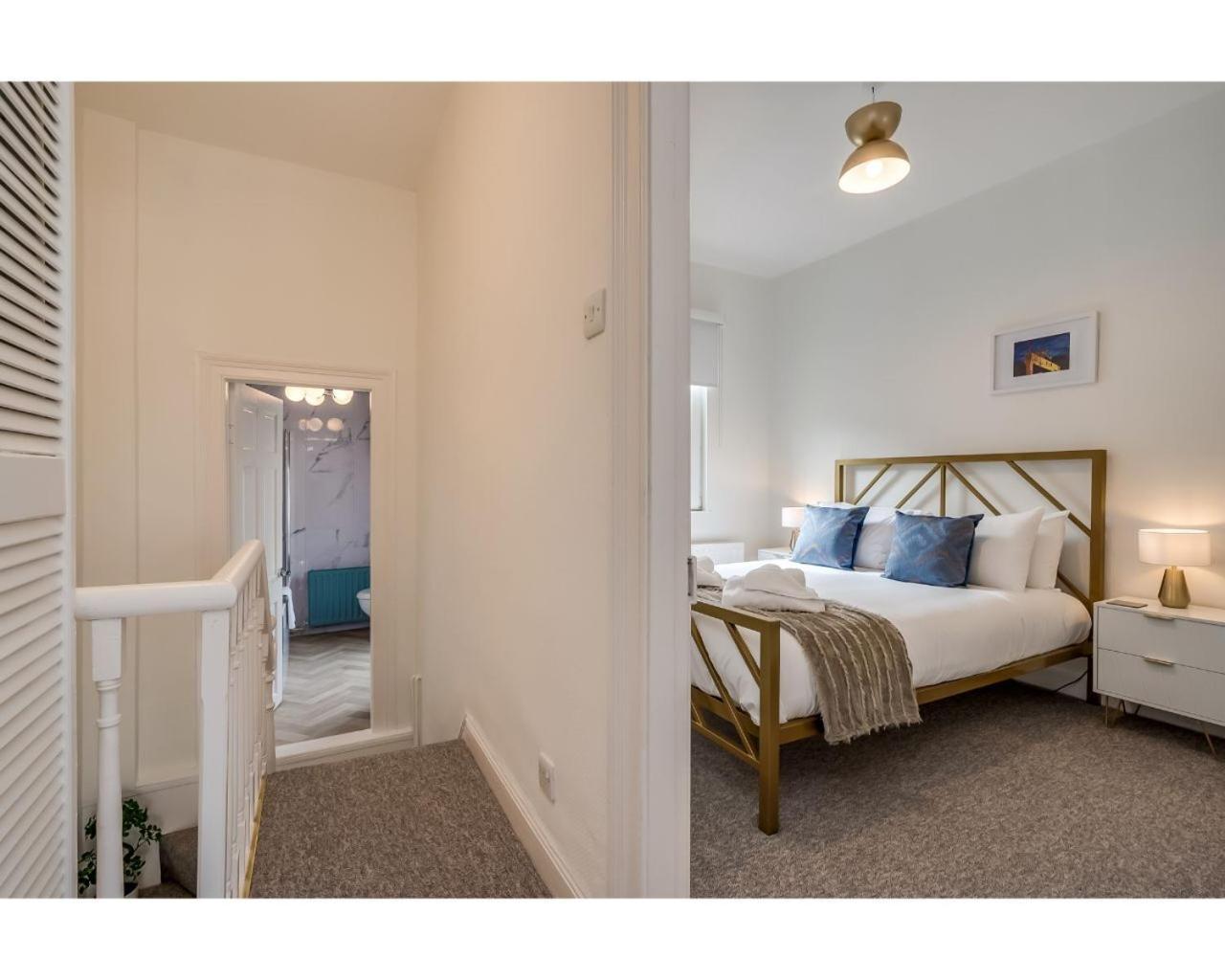 Central Belfast Apartments Chic Luxe R&R Стая снимка